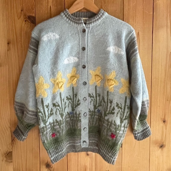 Vintage Sweaters - Vintage Novelty Daffodil Wool Cardigan made in Britain